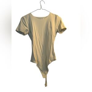 ARITZIA BABATON TSHIRT BODYSUIT SIZE SMALL💛💚